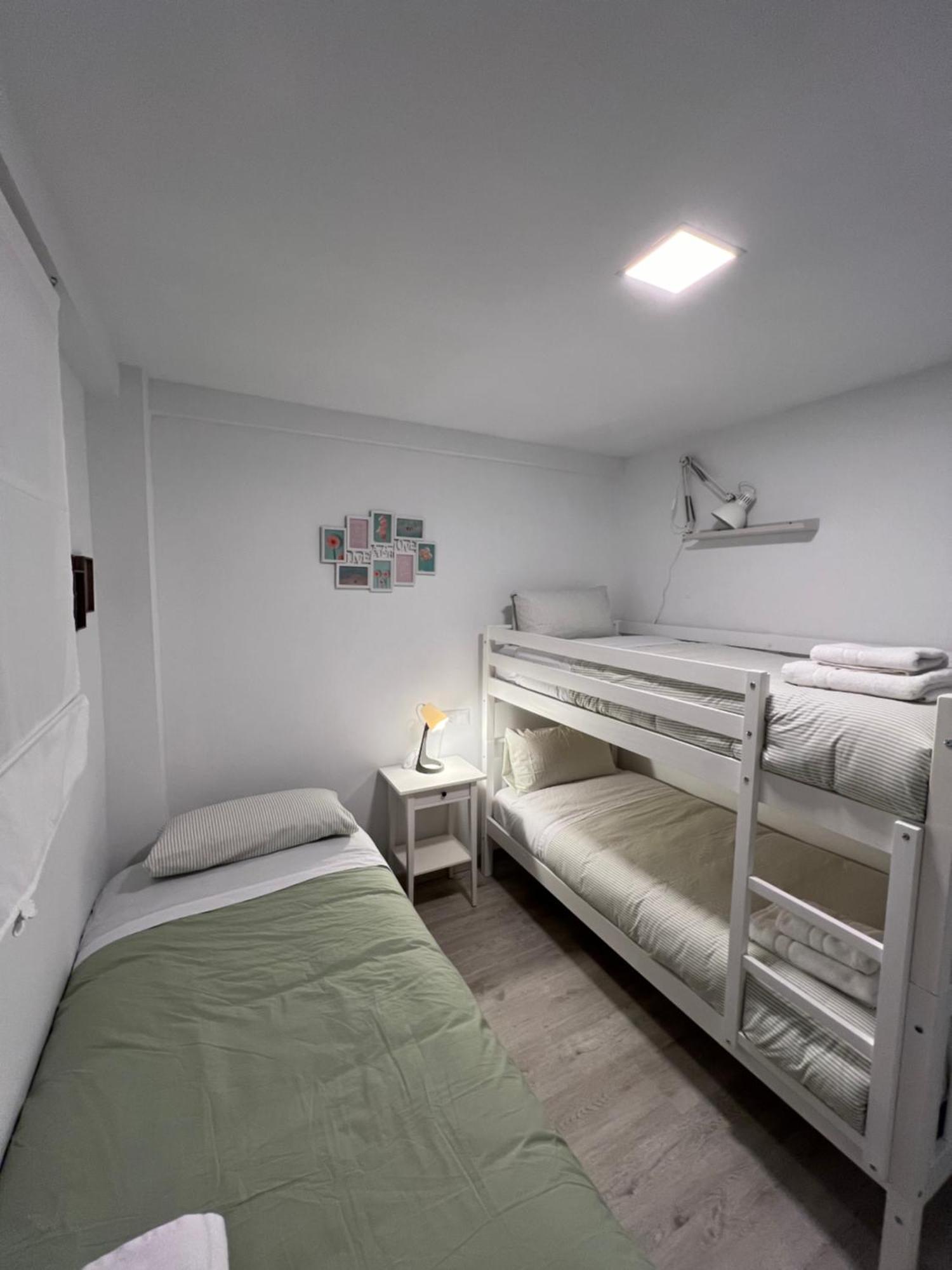Nuestro Rincon Del Centro Historico Especial Grupos Terraza Parking Gratis 02 Apartment Malaga Ngoại thất bức ảnh