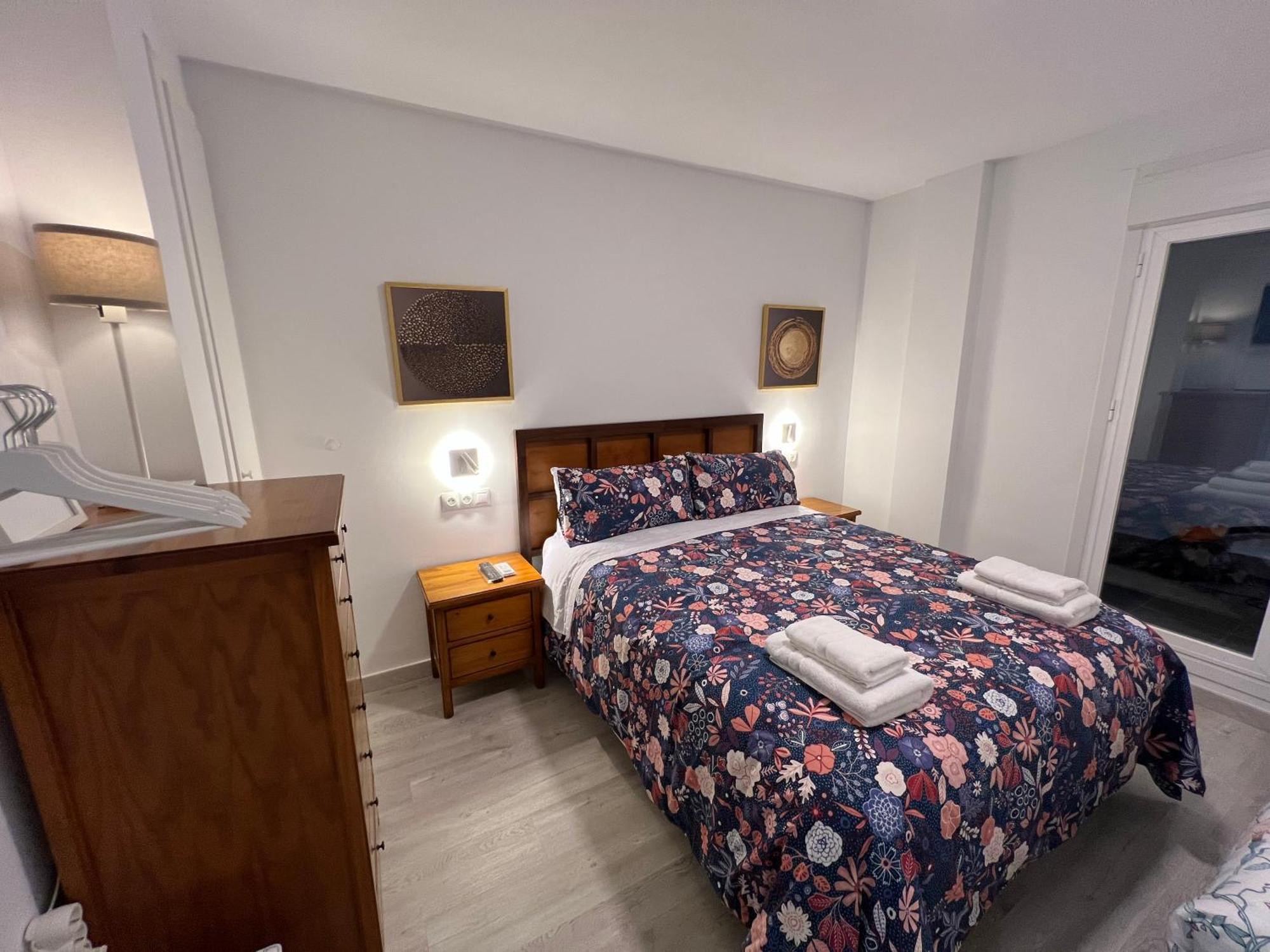 Nuestro Rincon Del Centro Historico Especial Grupos Terraza Parking Gratis 02 Apartment Malaga Ngoại thất bức ảnh