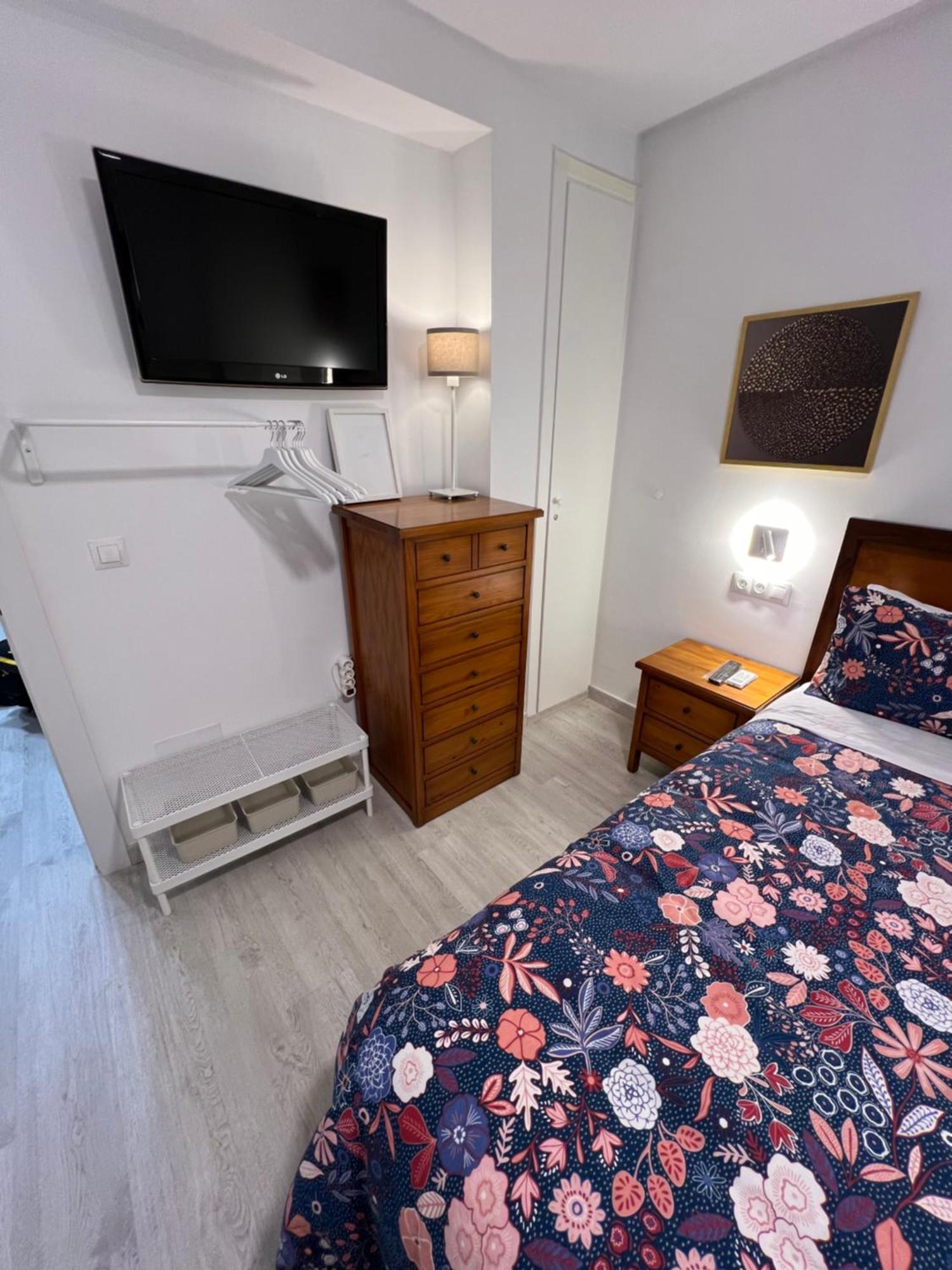 Nuestro Rincon Del Centro Historico Especial Grupos Terraza Parking Gratis 02 Apartment Malaga Ngoại thất bức ảnh